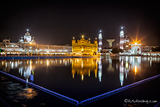 Der Goldene Tempel bei Nacht, Amritsar