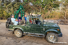 1. Tigersafari im Sden des Jim Corbett Nationalparks