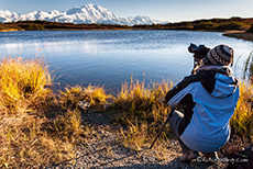 Andrea am Reflection Pond, Denali Nationalpark, Alaska