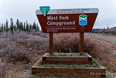 Eingang zum West Fork Campground, Alaska