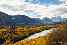 Matanuska River and Chugach Mountains, Glenn Highway, Alaska