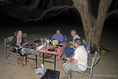 gemütlicher Ausklang auf der Campsite, Sesriem, Namibia