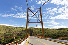 Brücke über den Río Marañón, ein Quellfluss des Amazonas