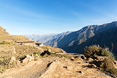 Pfad zu den Aussichtspunkten am Cruz del Condor, Colca Canyon
