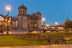 Kathedrale von Cusco in der blauen Stunde