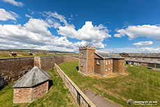 Kleine Kirche innerhalb des Fort George