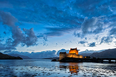 Blaue Stunde am Eilean Donan Castle, Loch Duich, Dornie