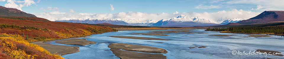 Susitna River mit der Alaska Range, Denali Highway, Alaska