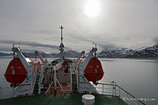 wir ankern vor Sankt Jonsfjord