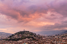 Quito im schönsten Abendlicht