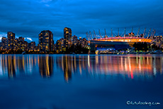 das BC Place Stadium leuchtet, Vancouver