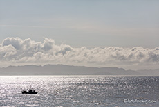 die Sonne kämpft sich durch die Wolken, Inside Passage