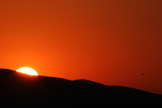 Sonnenaufgang über den Dünen