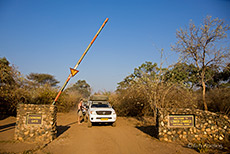 Eingangsgate zum Lower Zambezi Nationalpark