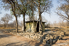 Elefantensichere Duschen und Toiletten, Nxai Pan Nationalpark