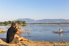 Chris auf Hippojagd, Mana Pools Nationalpark, Zimbabwe