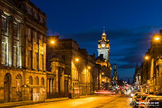 Blaue Stunde in Edinburgh, Schottland