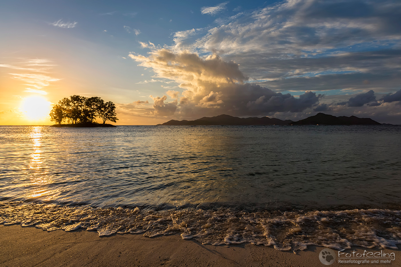 Insel Praslin im Sonnenuntergang