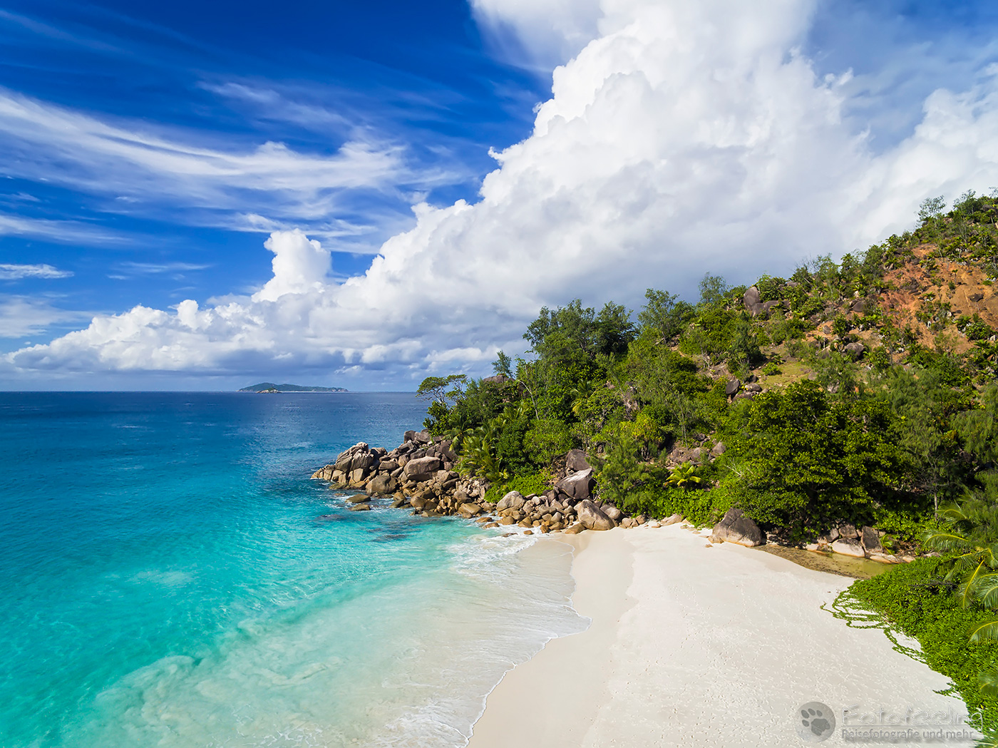 Anse Georgette und Aride Island, Aerial view