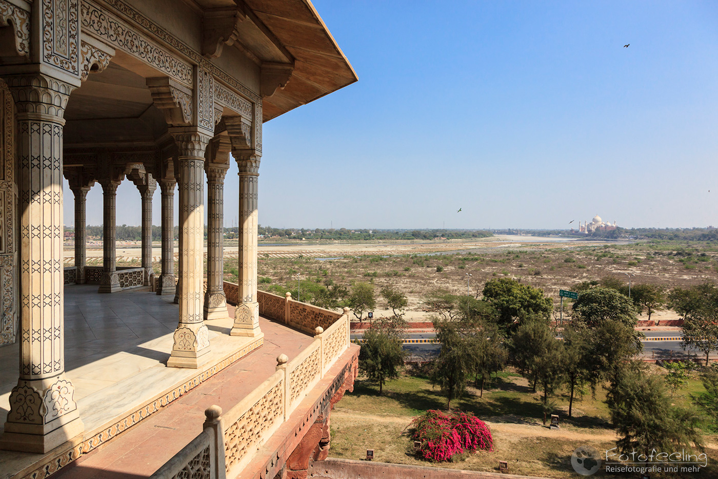 Aussicht auf das  Taj Mahal vom Roten Fort in Agra