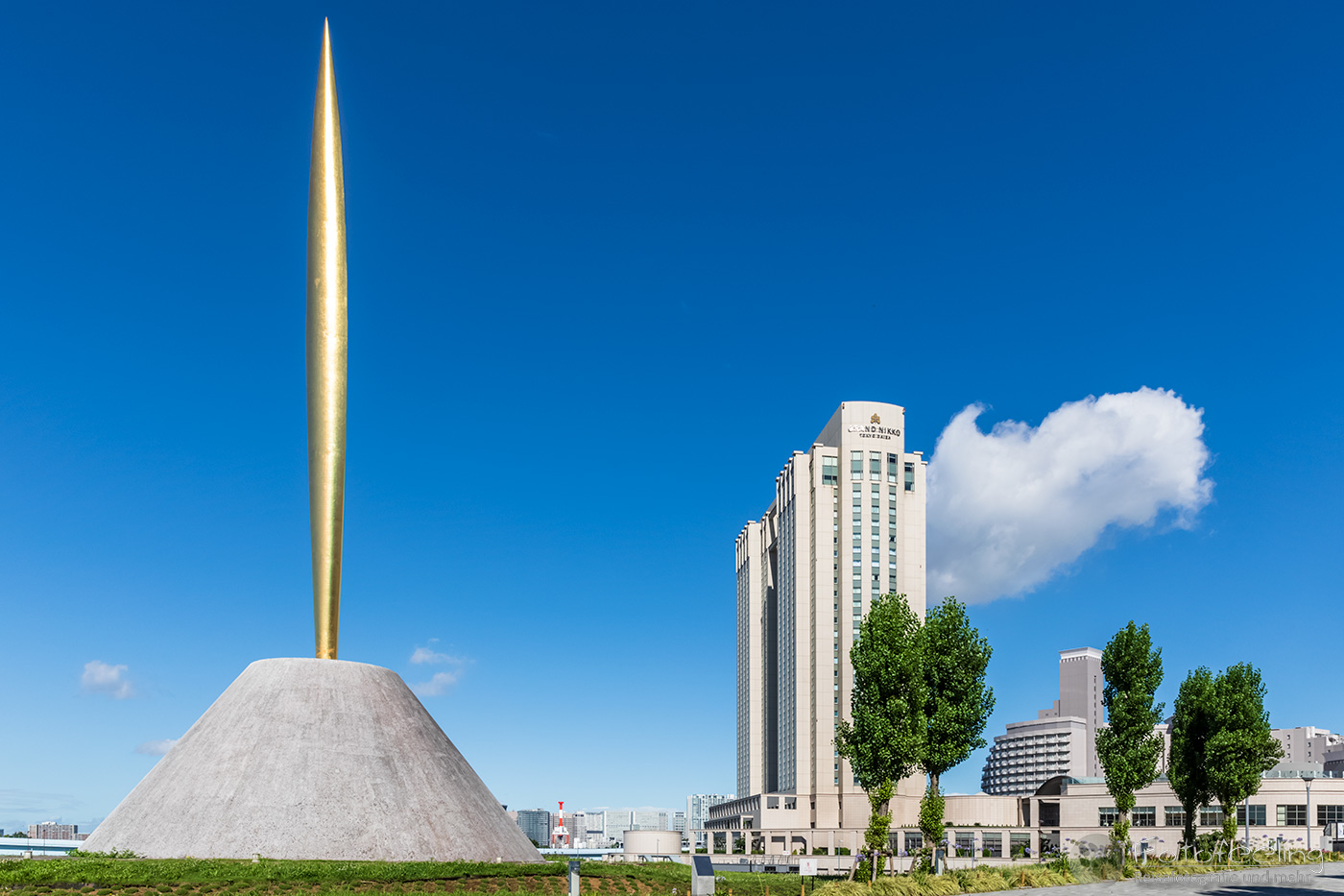 Odaiba (Daiba), Minato City, Flame of Liberty Statue