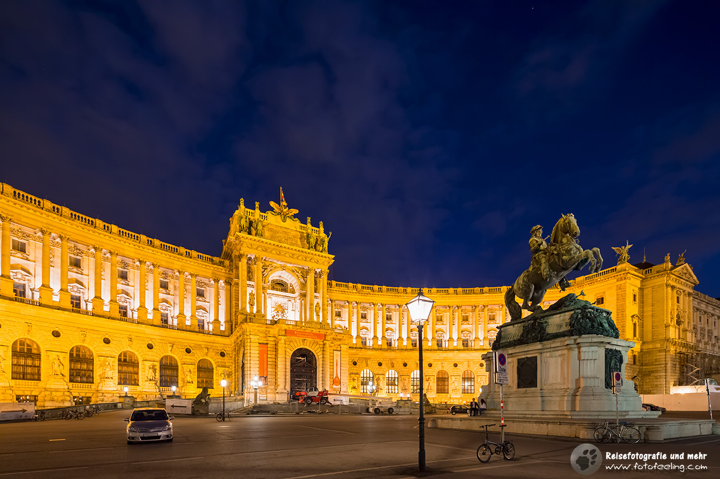 Prinz Eugen - Reiterstatue und Neue Burg, Teil der Wiener Hofburg