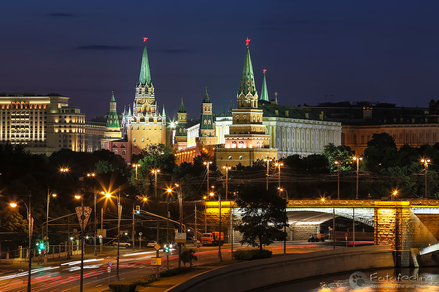 Arsenal Eckturm, Dreifaltigkeitsturm Kommandantenturm, Rüstkammerturm, Borowizki-Turm und Wasserzugturm zur blauen Stunde