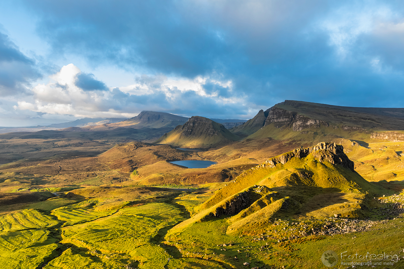 Erstes Morgenlicht auf dem Quiraing, Blick Richtung Loch Cleat