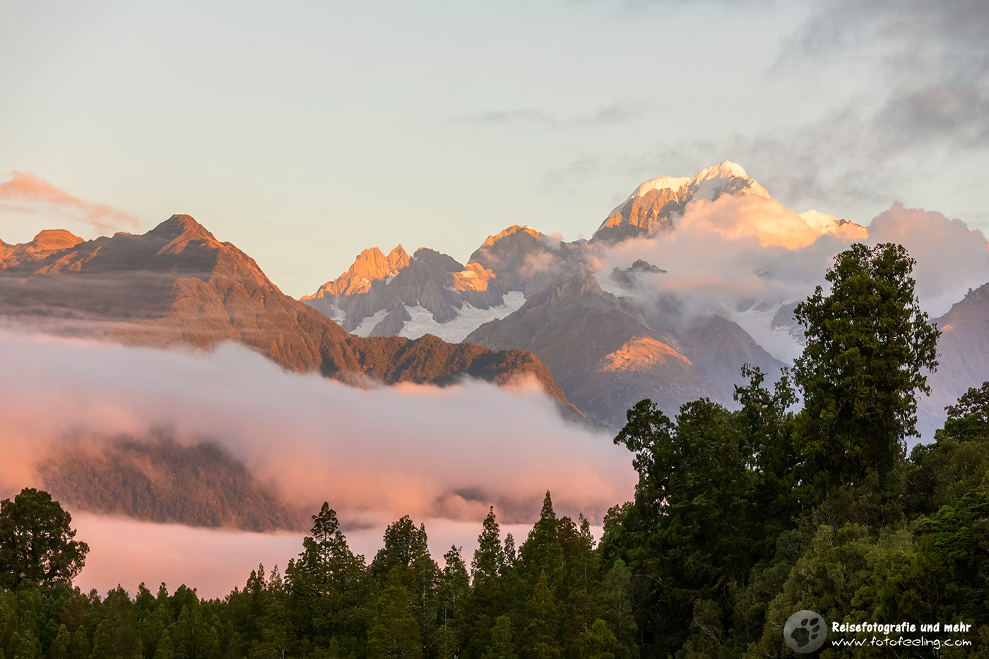 Lake Matheson, Mount Tasman im Abendlicht