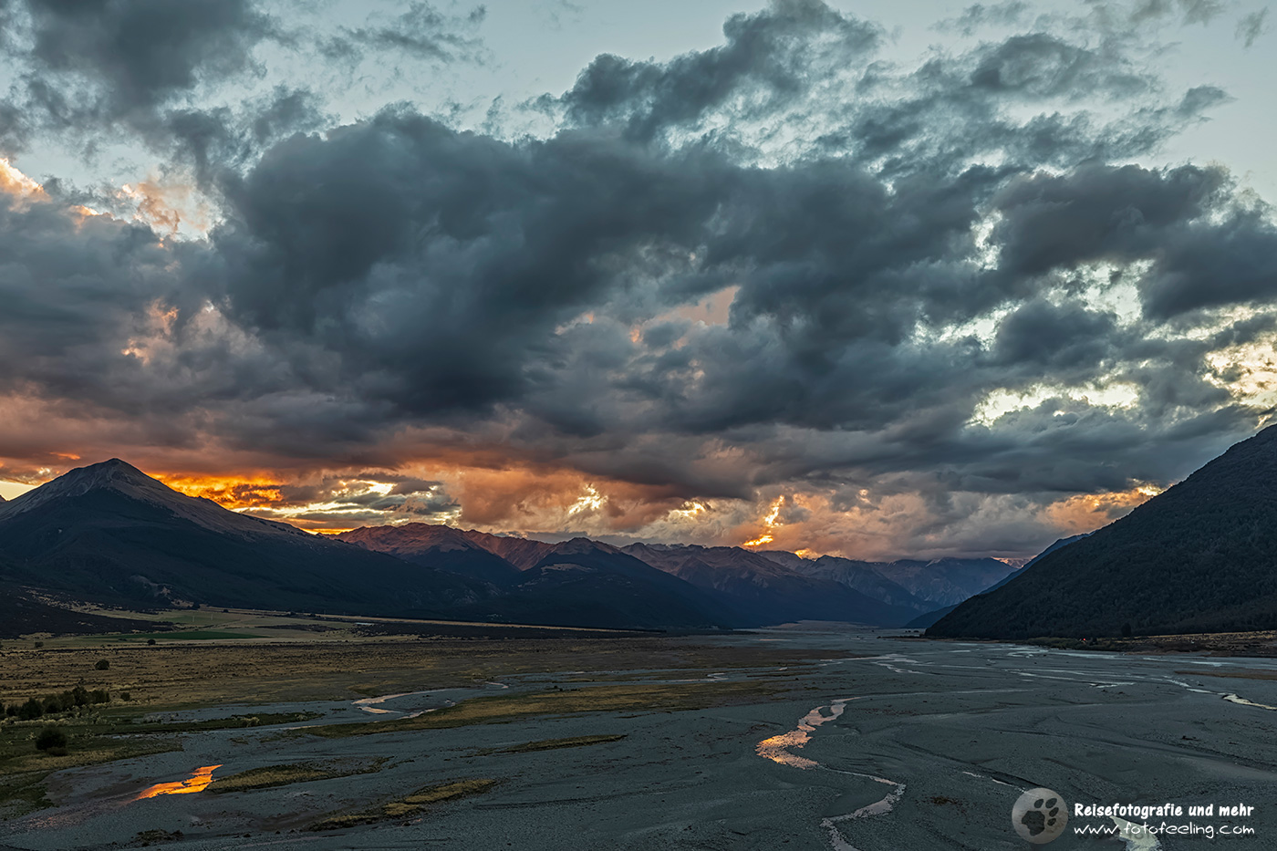 Dramatische Wolken am Waimakariri River