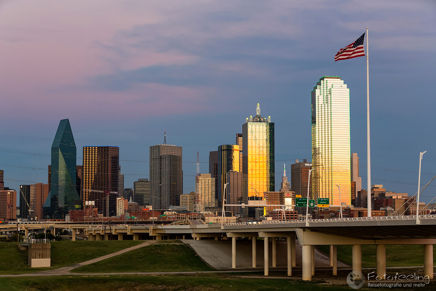 Skyline von Dallas, Abenddämmerung