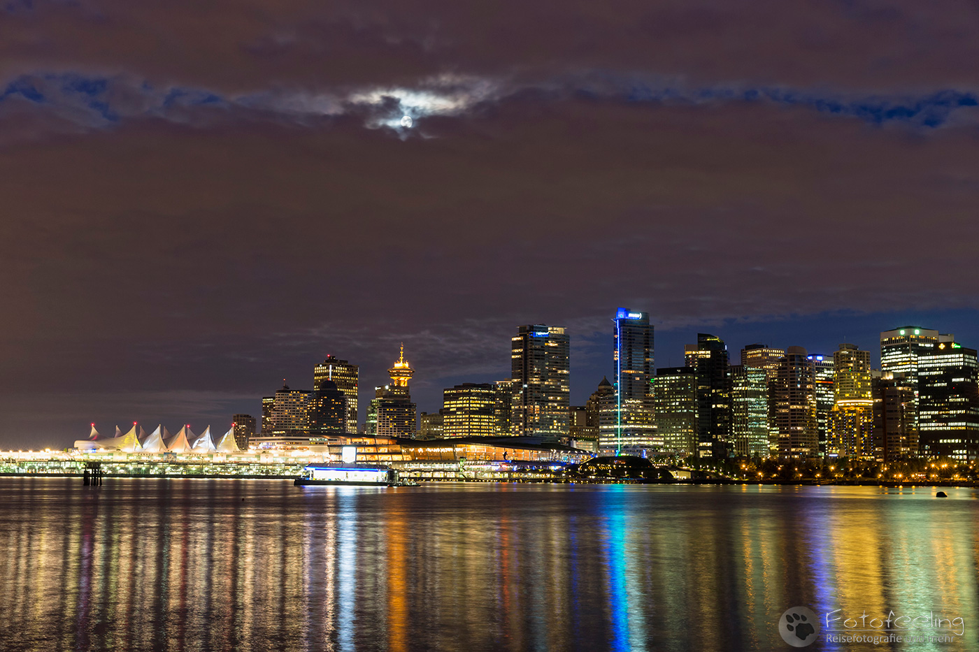 Skyline von Vancouver nachts