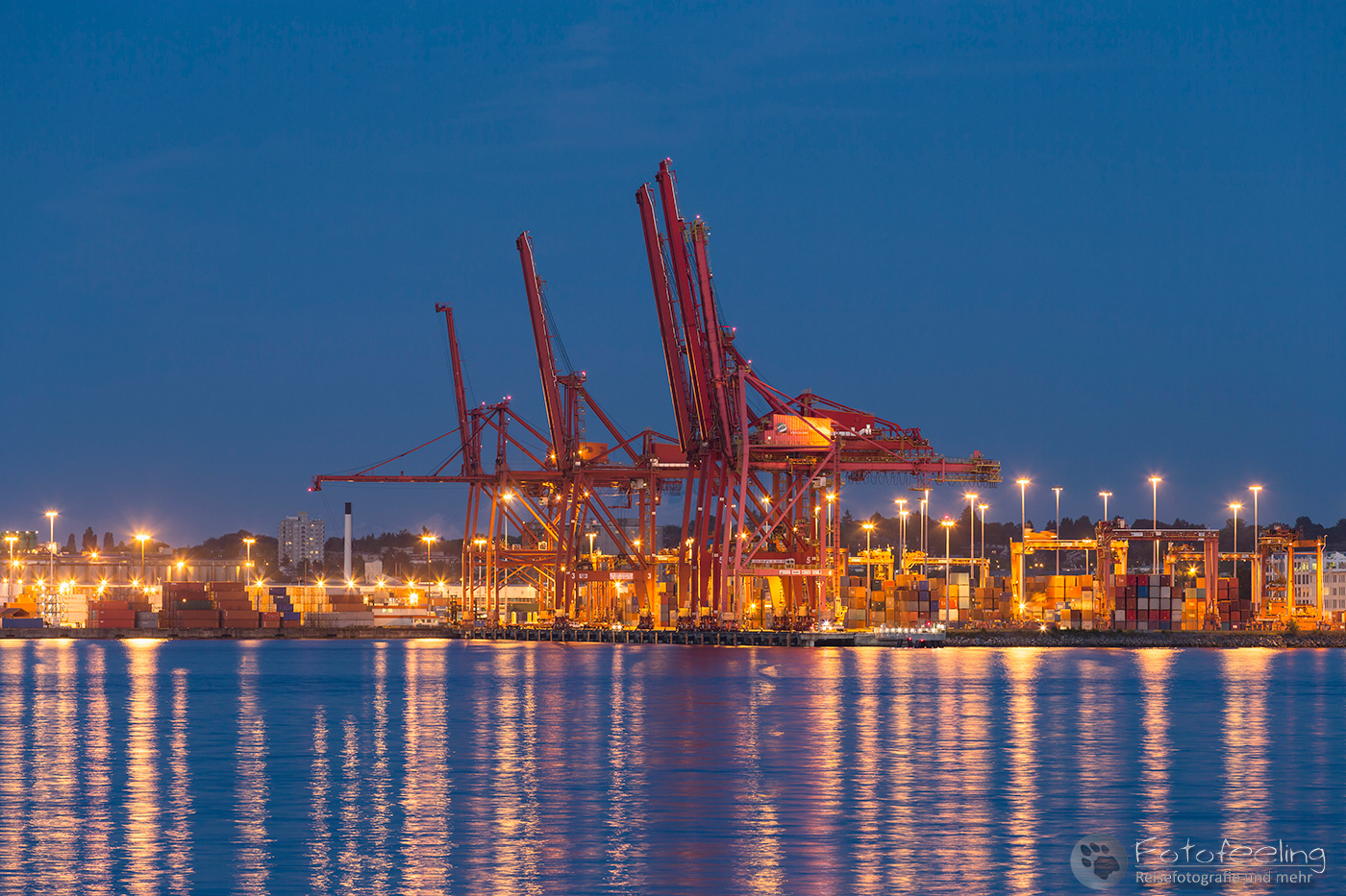 Hafen von Vancouver zur blauen Stunde