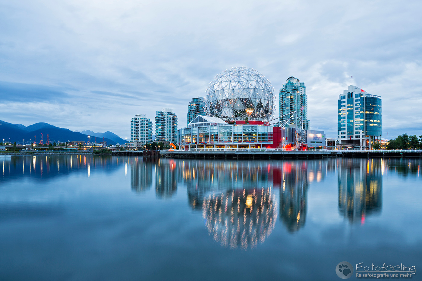 TELUS World of Science, (Science World) und Downtown
