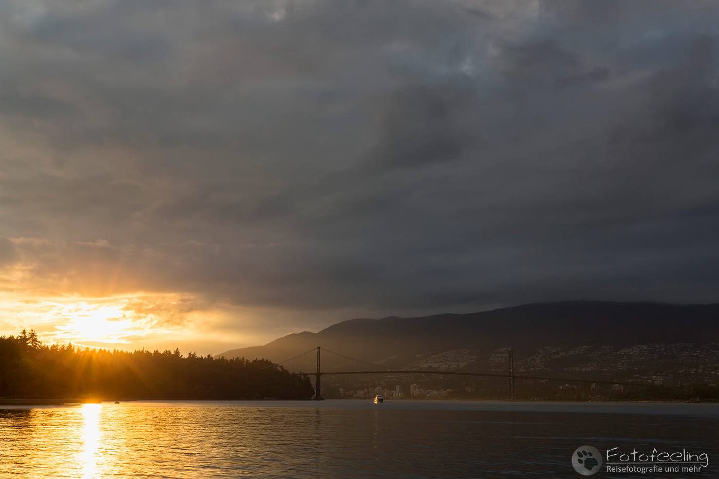 Lions Gate Bridge zum Sonnenuntergang