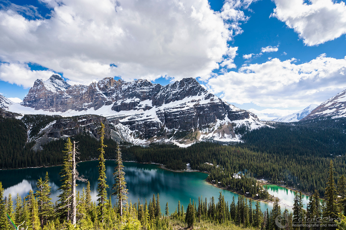 Lake O’Hara mit Gunsight Peak, Mount Biddle, Russell Peak, Whitehead Peak, Santayana Peak, T.V. Smith Peak, Park Mountain und Mount Shaffer
