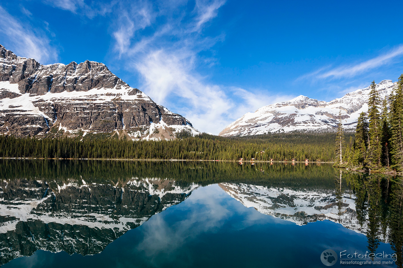Lake O’Hara mit der Lake O'Hara Lodge, Mount Shaffer, Walter Feuz Peak und Odaray Mountain