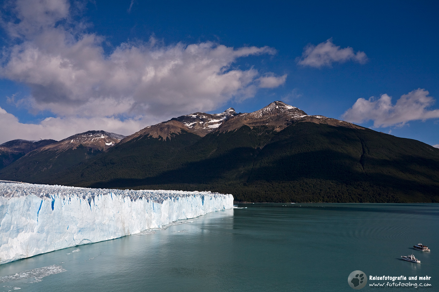 Boote am Perito Moreno Gletscher