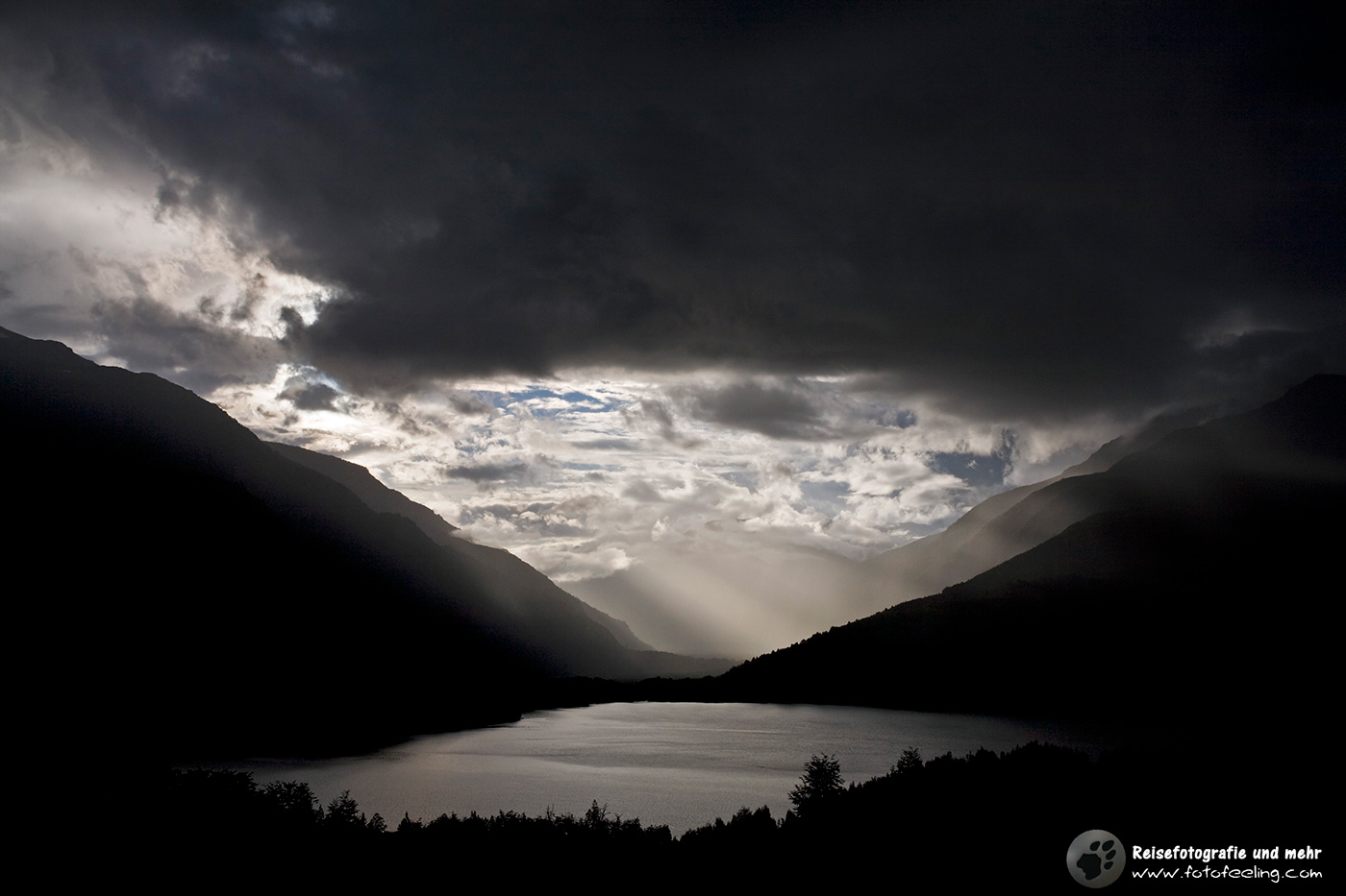 Lichtstimmung am See Lago Futalaufquen