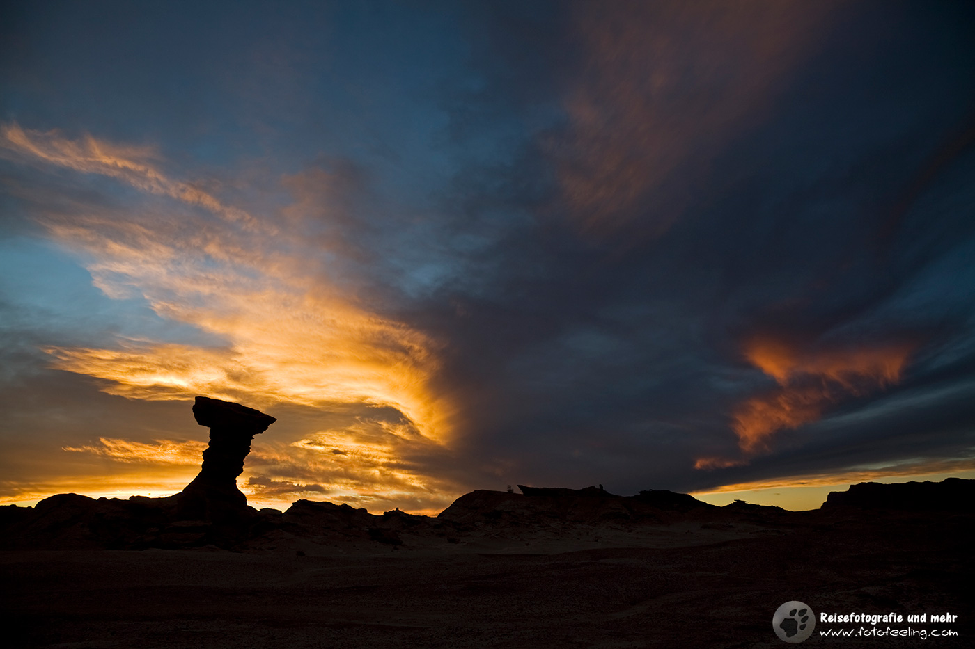 Mushroom rock El Hongo in der Dämmerung