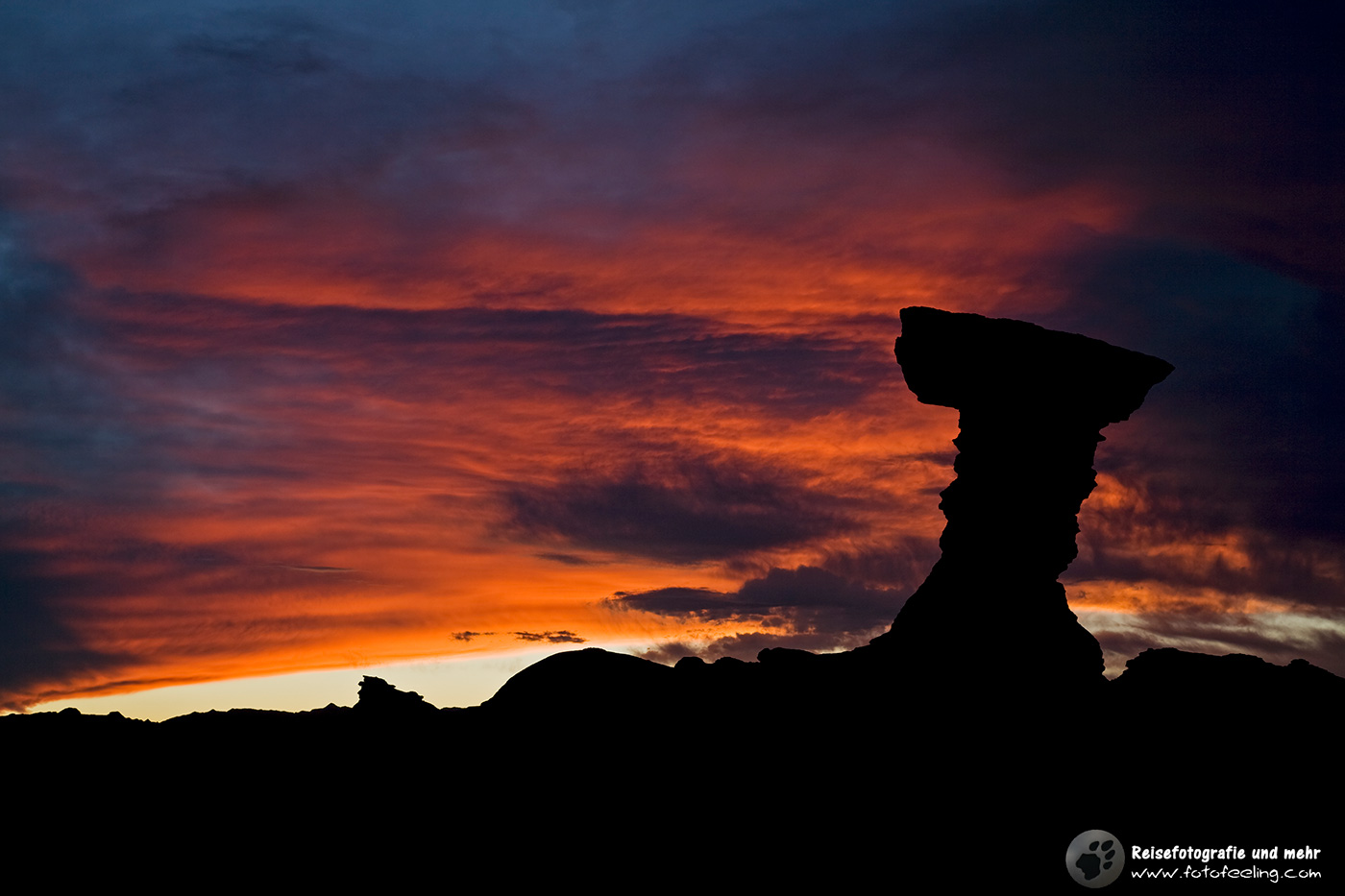 Mushroom rock El Hongo in der Dämmerung