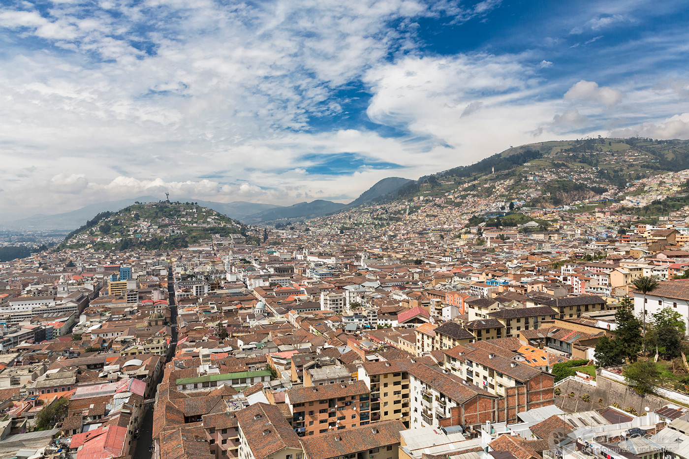 Aussicht von der Basílica del Voto Nacional