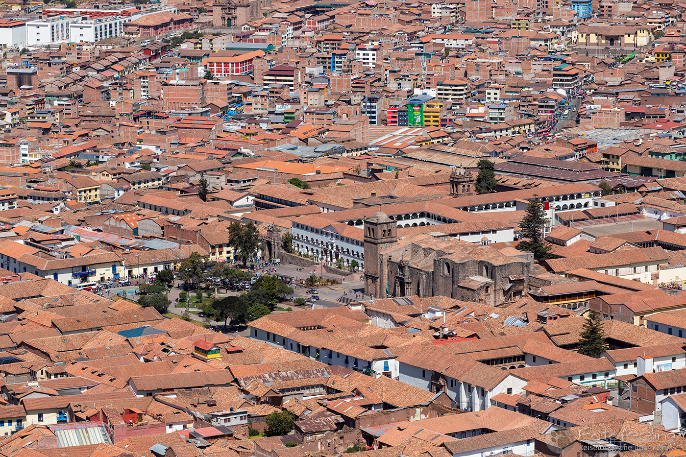 Aussicht auf die Stadt Cusco mit der Kirche San Francisco und dem Plaza San Francisco