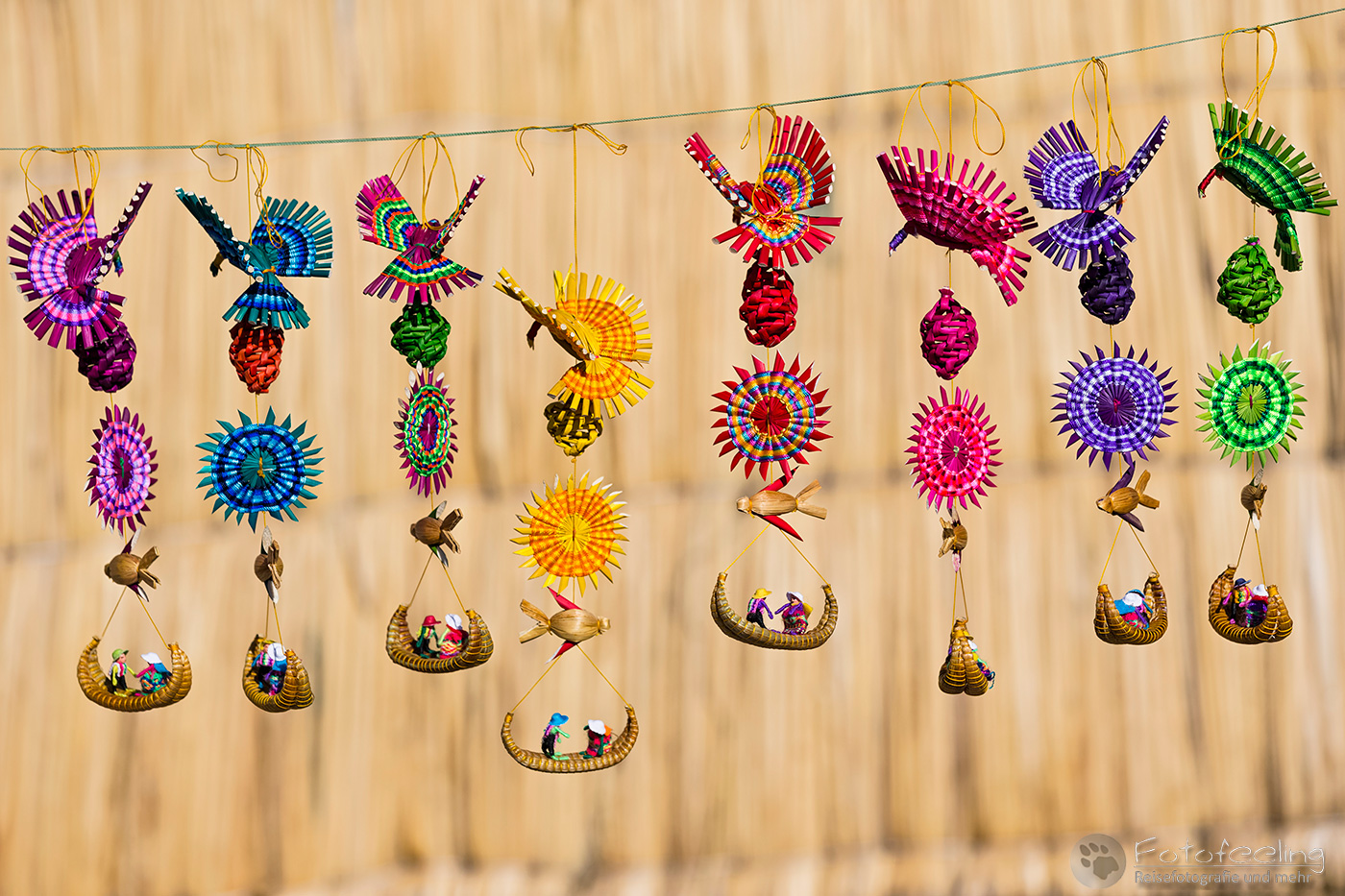 Souvenirs auf einer schwimmenden Insel der Urus