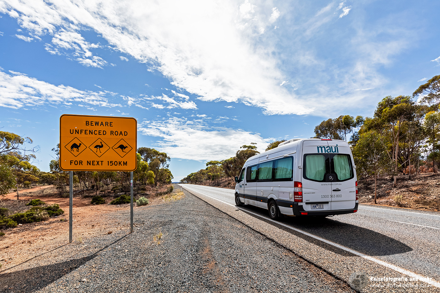 Achtung Tiere für die nächsten 150 km, Nullarbor Ebene, South Australia, Australien