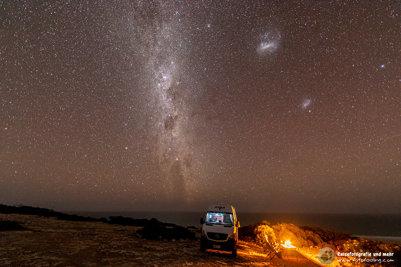 Campen unter der Milchstraße, Nullarbor National Park, South Australia, Australien