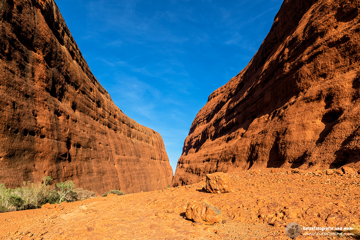 Wanderung zur Walpa Gorge, Uluru-Kata Tjuta National Park, Northern Territory, Australien
