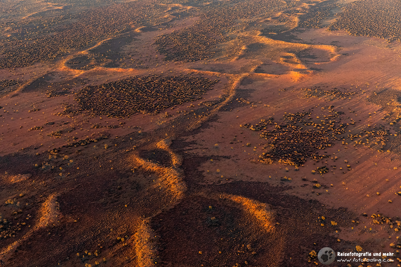 Hubschrauberflug über den Uluru-Kata Tjuta National Park, Northern Territory, Australien