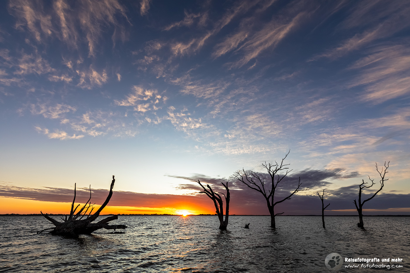 Sonnenuntergang am Lake Bonney , Riverland, South Australia, Australien