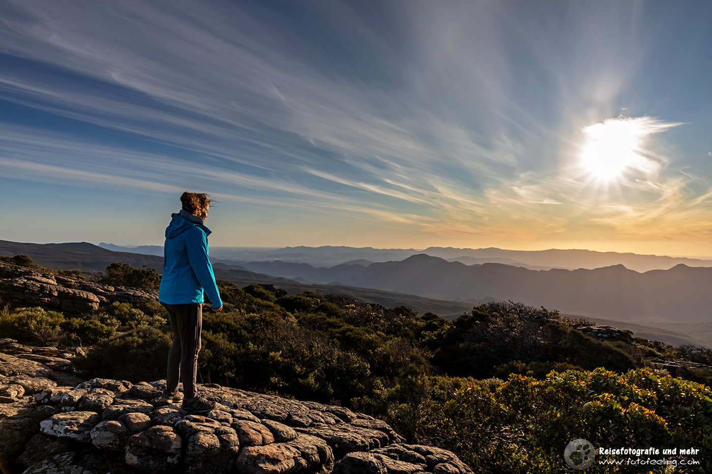 Andrea auf dem Major Mitchell Plateau, Mount William, Grampians Nationalpark, Victoria, Australien